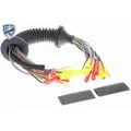 Produktbild: 1x Reparatursatz, Kabelsatz VEMO V24-83-0001 passend für FIAT