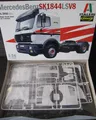 Produktbild: Mercedes Benz SK 1844 LS V8 von Italeri im Maßstab 1:24 *NEU*