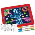 Produktbild: Magic Pad Zaubertafel Kinder – Maltafel mit 6 Neonfarben & 8 Leuchteffekten – inkl. 30 Schablonen – Abwischbar, Reisegröße
