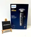 Produktbild: Philips i9000 Wet & Dry Electric Shaver with SkinIQ X9002/30