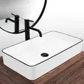 Produktbild: Rea Aufsatzwaschbecken Denis Black Edge, Waschtisch Handwaschbecken Waschschale Waschbecken für Badezimmer aus hochwertiger Keramik, 615 x 350 x 110 mm (weiß/schwarz)