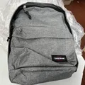 Produktbild: Eastpak BACK TO WORK Rucksack Sunday Grey 27 L Grau gepolstertes Laptopfach 15