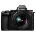 Produktbild: Panasonic Lumix DC-S5II + Lumix S 20-60mm f/3.5-5.6