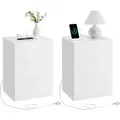 Produktbild: Vasagle Nachttisch mit Steckdosenleiste 59 cm x 40 cm x 35 cm Weiß