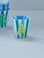 Produktbild: Rice Melamin Becher medium gestreift mit Buchstaben, Modell für Jungen blau/grün/mint- Töne, Größe 9 x 9 cm (A Junge)