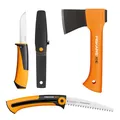 Produktbild: Fiskars Camping-Set, Freizeitbeil X5-XXS, 23 cm, Xtract Handsäge SW73, Für frisches Holz, Einziehbar, 35 cm, Universalmesser inkl. Holster mit integriertem Messerschärfer, 21,5 cm, 1057912
