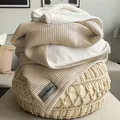Produktbild: blanketino Kuscheldecke - Kuschlig warme Sofadecke Wohndecke 145 x 210 cm aus extra weichem Wellnessfleece & hochwertiger Baumwolle in versch. Farben - Made in Germany (Creme/Sandweiß)