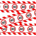 Produktbild: Tiwoca 40 Geburtstag Deko – lustiges Absperrband rot weiß mit Verkehrszeichen als originelle und witzige Geburtstagsdeko für einen gelungenen 40 Geburtstag Frauen oder Männer