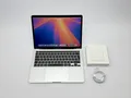 Produktbild: Apple MacBook Pro Retina TouchBar 13,3“ i5 2,0 Ghz 512 GB SSD 16 GB 2020 SILBER