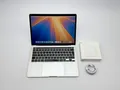 Produktbild: Apple MacBook Pro Retina TouchBar 13,3“ i5 2,0 Ghz 512 GB SSD 16 GB 2020 SILBER