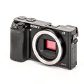 Produktbild: Sony Alpha 6000 Gehäuse schwarz Kamera