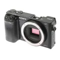 Produktbild: Sony Alpha 6000 (schwarz) ca. 9.000 Ausl. Kamera