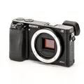 Produktbild: Sony Alpha 6000 (schwarz) ca. 2.000 Ausl. Kamera