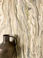 Produktbild: Newroom Tapete Beige Vliestapete Marmor - Mustertapete Modern Olivgrün Silber Farbverlauf Metallic Steintapete 3D Optik Marmortapete Marmoroptik inkl. Tapezier-Ratgeber