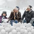 Produktbild: Künstliche Schneebälle 500 Gramm Winter Deko Indoor Schneeballschlacht Stoffball