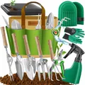 Produktbild: KESSER® Gartenwerkzeug Set 10-teilig mit ergonomischen Holzgriffen inkl. wasserdichte Tasche aus 600D Oxford-Material, Knieschoner, Pflanzmatte, Sprühflasche, Gartenschere, Handschuhe für Gartenarbeit