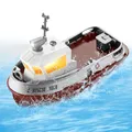 Produktbild: OBEST Ferngesteuertes Boat, RC Boot mit LED-Licht für Pools und Seen, 2,4 GHz Spielzeug Boot RC Rennboot für Kinder und Erwachsene