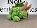 Produktbild: Schmidt Spiele Jurassic World Triceratops Plüschtier Kuscheltier Stofftier 25 cm