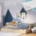Produktbild: Bellabino Vils Kinderbett 90x200 cm – Kleinkindbett mit Schublade, Matratze, Rausfallschutz & Lattenrost – Montessori Kinder Bett aus Kiefer Massivholz – in Natur für Jungen & Mädchen mit Stauraum
