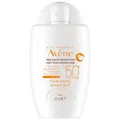 Produktbild: Avène Mineralflüssigkeit SPF50+ 40 ml ist ein sehr hohes Schutzfluid speziell fü