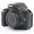 Produktbild: Nikon D5600 Gehäuse Gebrauchtware | Sehr leichte Gebrauchsspuren | 12 Monate Garantie | ✔️ Temporär mit Kostenlose Geschenkbox i.W.v. 160 €