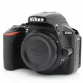 Produktbild: Nikon D5600 Gehäuse Gebrauchtware | Sehr leichte Gebrauchsspuren | 12 Monate Garantie | ✔️ Temporär mit Kostenlose Geschenkbox i.W.v. 160 €