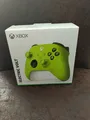Produktbild: Oginal Xbox Wireless Controller ,Electric Volt ,Neu! hell grün