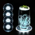 Produktbild: MEDOYOH 4er-Set Kühle Weiß LED Untersetzer für Getränke, ON/Off Wasserdicht Rund Untersetzer Acryl für Gläser Flaschen Partys Hochzeiten Bar Weihnachten Pub