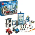 Produktbild: LEGO 60246 City Polizeistation, Polizei-Spielzeug, Set mit LKW, Motorrad, Polizeigebäude sowie Sound- und Leuchtsteinen, Kinderspielzeug - Blau