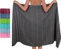 Produktbild: Betz Badetuch XXL Lines 90x180 cm – 100% Baumwolle, weich & saugstark – Strandtuch groß für Urlaub, Pool, Sauna & Outdoor – modernes Streifendesign Farbe grau