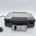 Produktbild: Krups FDK Iconic Waffeleisen, 850 W, keramikbeschichtete Antihaft-Platten, ikoni