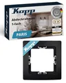 Produktbild: Kopp PARIS 1-fach Abdeckrahmen in Matt-Schwarz - 83 x 83 x 9,5 mm - Rahmen für Steckdosen & Schalter - Stilvoller Steckdosenrahmen aus Kunststoff - Hochwertiger Lichtschalter-Rahmen
