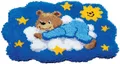 Produktbild: Vervaco Kreativset Vervaco PN-0014358 Knüpfteppichpackung Motiv Bär in Wolken, (Set, Vervaco embroidery Kit), Made in Europe
