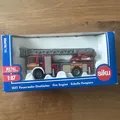 Produktbild: Siku 1841 Feuerwehrdrehleiter L32 