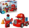 Produktbild: LEGO DUPLO | Disney and Pixar’s Cars Mack Truck beim Rennen, Auto-Set mit LKW-Spielzeug für Kleinkinder ab 2 Jahren, Geschenk für 2-Jährige, die den roten Abschleppwagen aus dem Film lieben 10417
