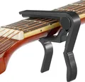 Produktbild: Gitarren Kapodaster - Einhandbedienung, 3mm Silikonmatte, Profi-Qualität
