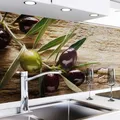 Produktbild: danario Küchenrückwand selbstklebend - Matt - Spritzschutz Küche - versteifte PET Folie - 0,4 mm - Oliven - 60cm x 60cm