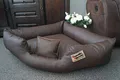 Produktbild: Hundebettenmanufaktur Hundebett Eckbett Hundesofa Schlafplatz Kunstleder Canto (100 cm X 100 cm, Braun)