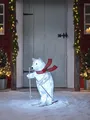 Produktbild: Lights4fun Sam Ski Fahrender Eisbär aus Acryl | beleuchtet mit 50 kühlweißen LEDs | mit Timer & strombetrieben | Weihnachtsdeko Weihnachtsbeleuchtung | für Innenräume Indoor | Höhe 67 cm