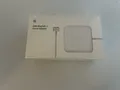 Produktbild: Original/NEU Apple MagSafe 2  60W Ladegerät Poweradapter,  5 Pin, MD565Z/A1335