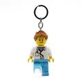 Produktbild: LEGO Iconic Doctor Schlüsselanhänger Taschenlampe - 76 mm große Figur (KE184) - inkl. 2 CR2025 Batterien