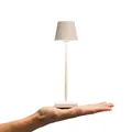 Produktbild: SIGOR Nuindie pocket - Dimmbare kleine LED Akku-Tischlampe Indoor & Outdoor, IP54 spritzwassergeschützt, Höhe 21 cm, aufladbar mit USB-C, 7 h Leuchtdauer, dünenbeige