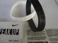 Produktbild: Sag NEIN zu RASSISMUS Original NIKE STAND UP SPEAK UP Armbänder schwarz und weiß