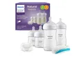 Produktbild: Philips AVENT Babyflasche Natural Response Starter-Set für Neugeborene SCD838/11, 4 Flaschen, ultra soft Schnuller und Flaschenbürste