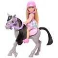 Produktbild: Barbie Chelsea und Pony Puppe und Pony - Aufsatteln zur Spielzeit für sicheres Sitzen auf dem Pferd, rosa Sattel und Steigbügeln, inklusive Helm und süßem Karo-Kleid, für Kinder ab 3 Jahren, HTK29