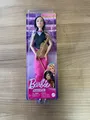 Produktbild: Barbie Karriere Geigerin - Puppe mit beweglichen Schultern und Ellbogen, Elegant